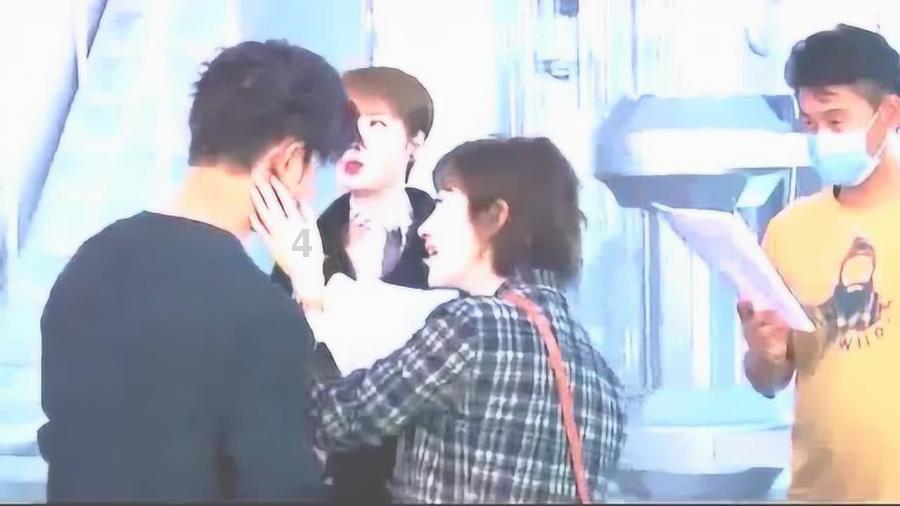 解锁吉鹿力问答社区,与可以自己如厕的宝宝,会有哪四个表现呢?畅所欲言