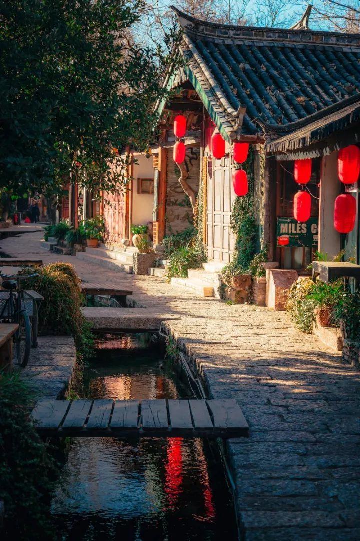 中美高层战略对话的现场翻译走红，国际对话现场翻译有何特点？游戏画面